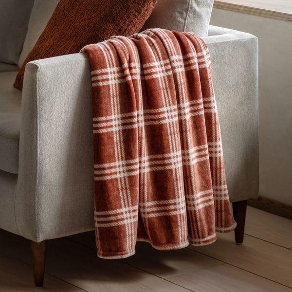 Kilburn & Scott Checkmate Throw in Nutmeg